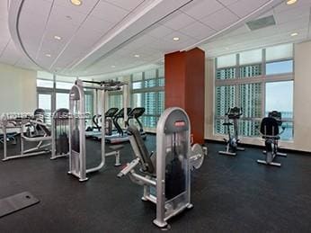 Building Photo - 300 S Biscayne Blvd