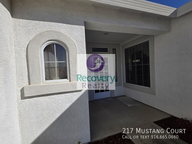 Building Photo - 217 Mustang Ct