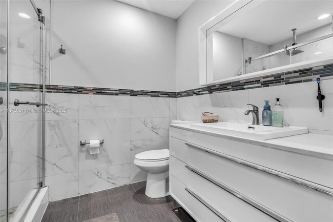 Building Photo - 9931 Costa Del Sol Blvd