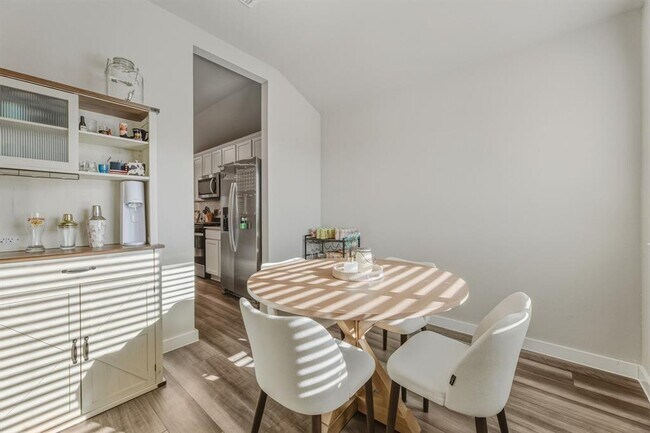 Building Photo - 1129 Tipton St