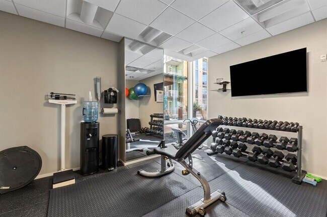 Building Photo - 1600 Barton Springs Rd