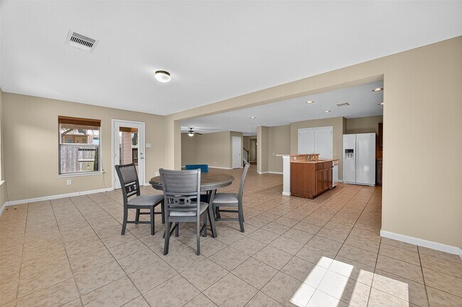 Building Photo - 16506 Lanesborough Dr