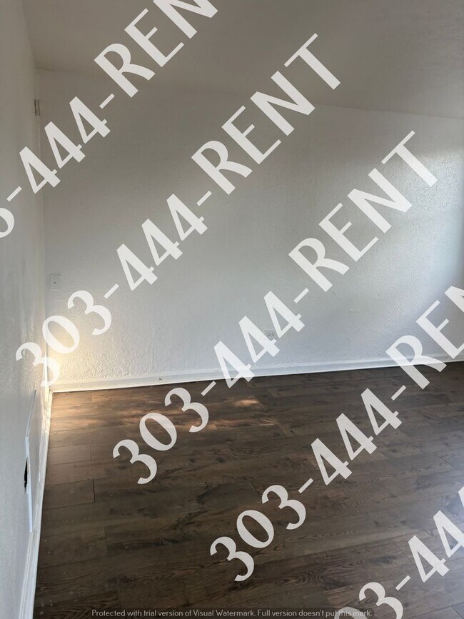Building Photo - 10625