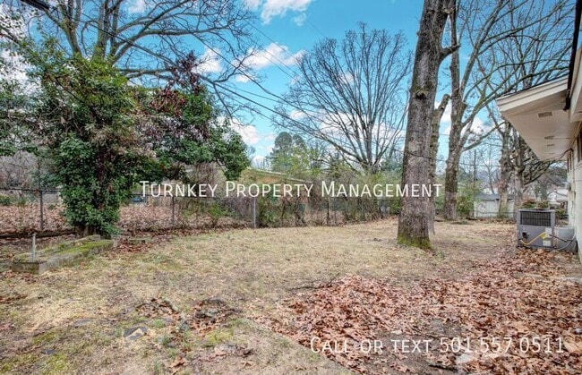 Building Photo - 4600 Lynn Ln