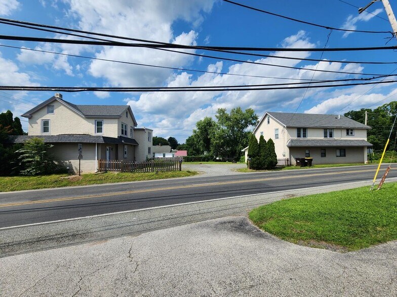 Building Photo - 1084 S Hanover St