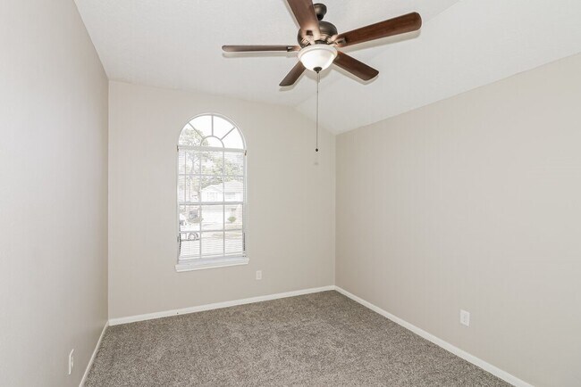 Building Photo - 6407 Crim Ct