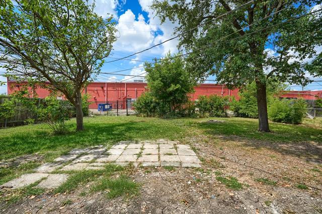 Building Photo - 2325 San Medina Ave