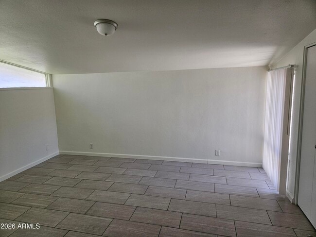 Building Photo - 2336 N 46th St