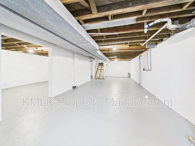 Building Photo - 2644 Kilgore St