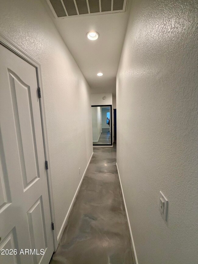 Building Photo - 4243 E Gleneagle Dr