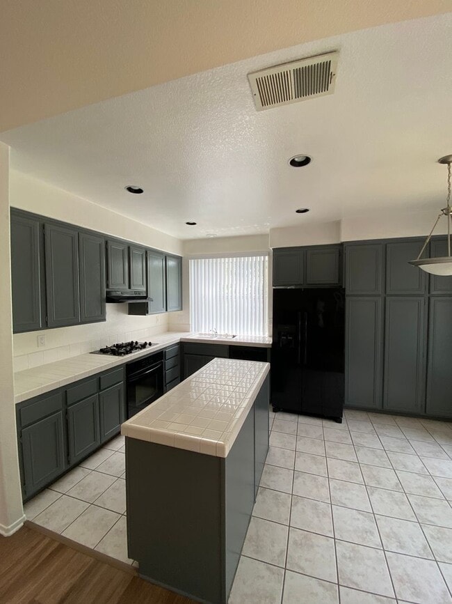 Building Photo - 7470 Mason Heights Ln