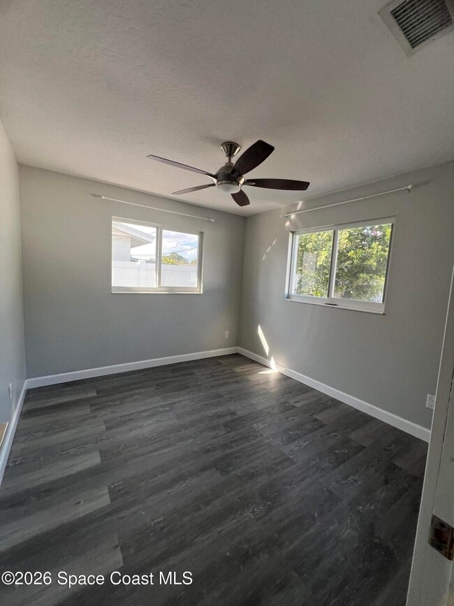 Building Photo - 1470 Morgan Dr