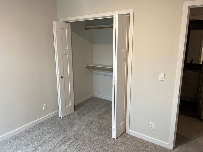 Building Photo - Spacious 5-Bedroom Duplex Near Asbury Elementary with Finished Basement & Full Amenities