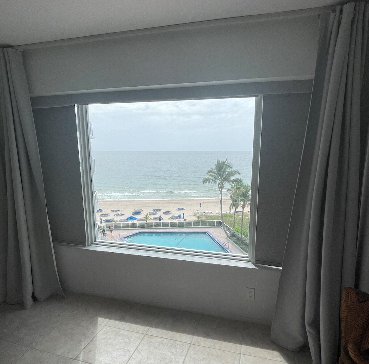 Building Photo - 3700 Galt Ocean Dr