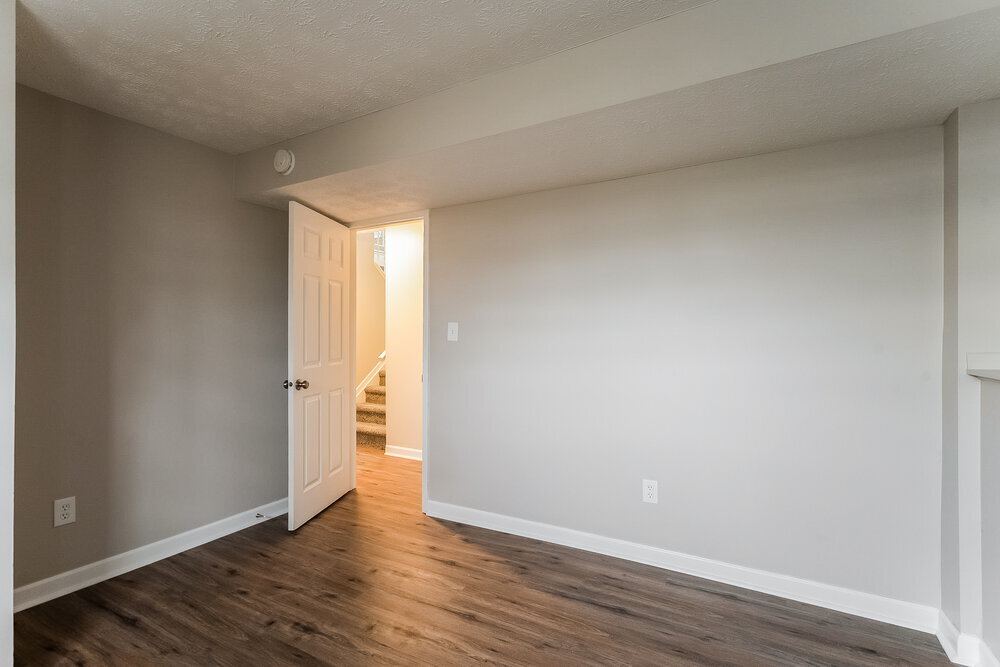 Building Photo - 4475 Charlotte Rd