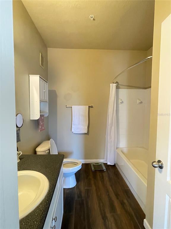 Building Photo - 8848 Villa View Cir