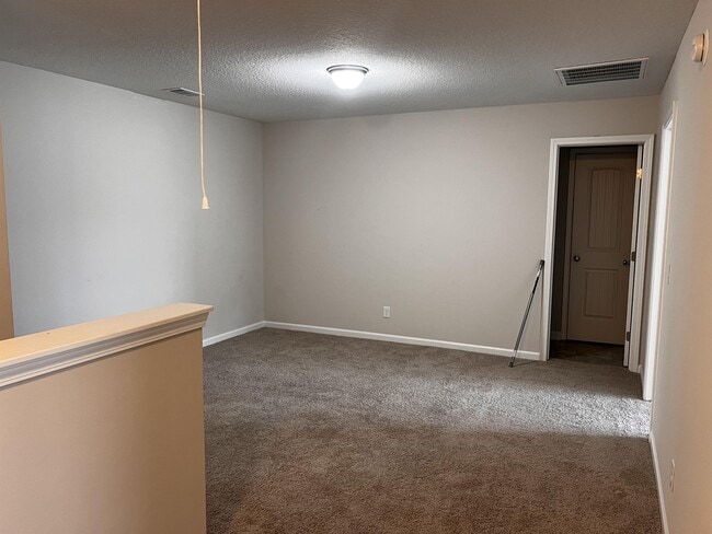 Building Photo - 283 Summerhill Dr