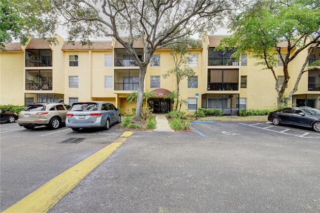 Building Photo - 490 NW 20th St