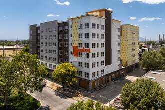 Building Photo - Astoria SLC