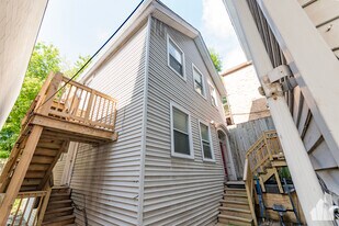 Building Photo - 1022 W Fry St