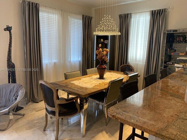 Building Photo - 8826 W Flagler St