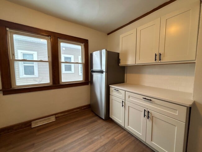 Building Photo - 4568 N 38th St