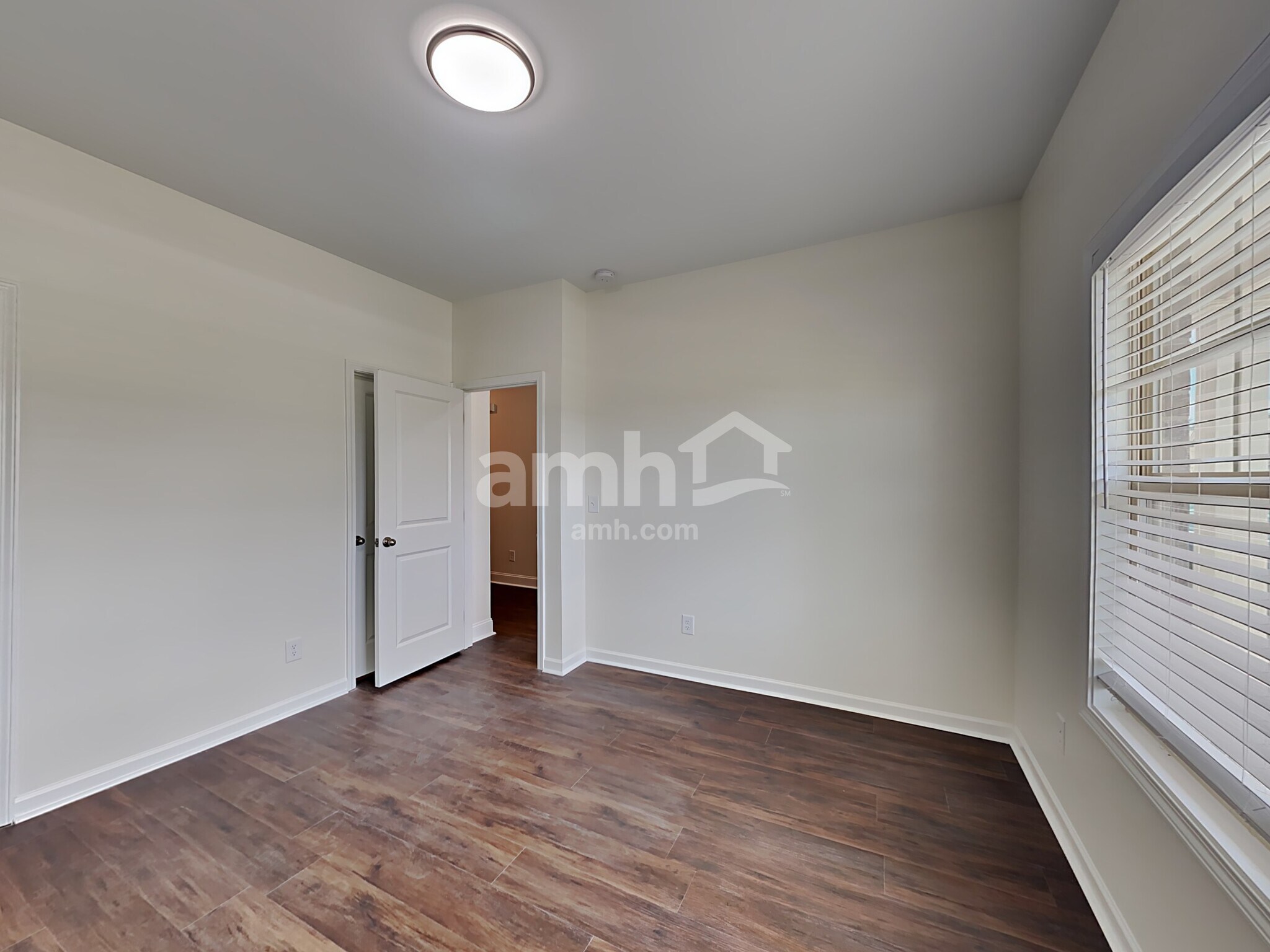 Building Photo - 146 Cottontail Ln