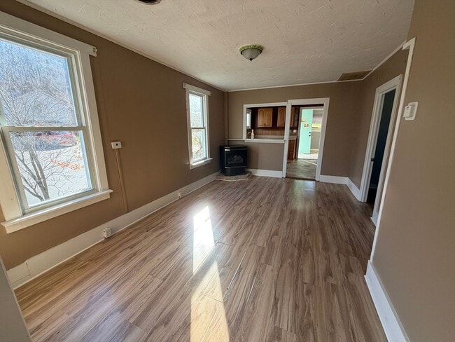 Building Photo - Three Bedroom Affordable Home for Rent in Bradford PA!