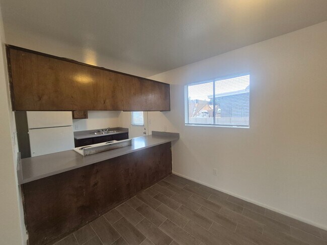 Building Photo - 122