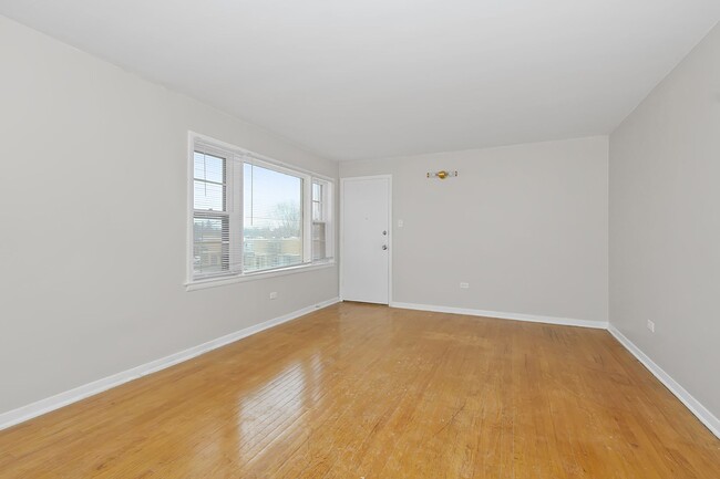 Interior Photo - 2830-42 W 87th St LLC