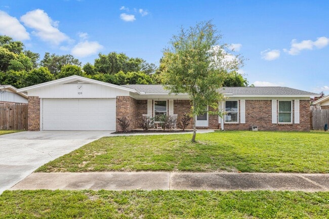 Building Photo - 109 Friar Tuck Dr