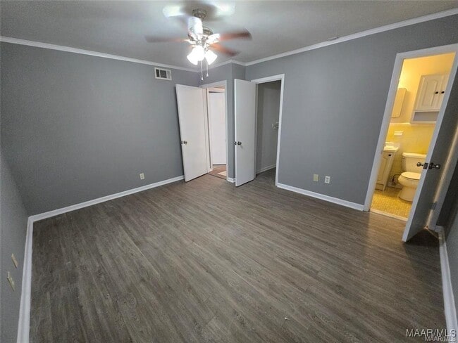 Building Photo - 2786 Crestview Ave