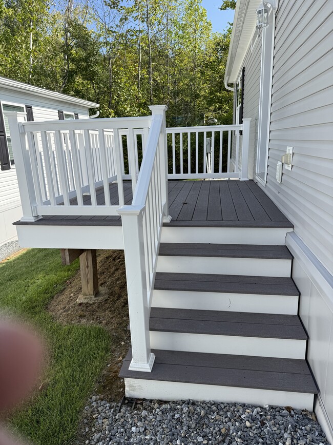 Building Photo - 305 W Uwchlan Ave