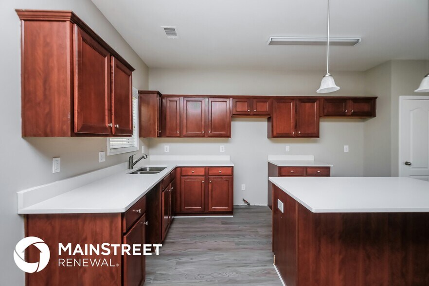 Building Photo - 2870 Saddle Bronc Cir