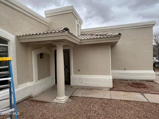 Building Photo - 12965 Beto Portugal Ln