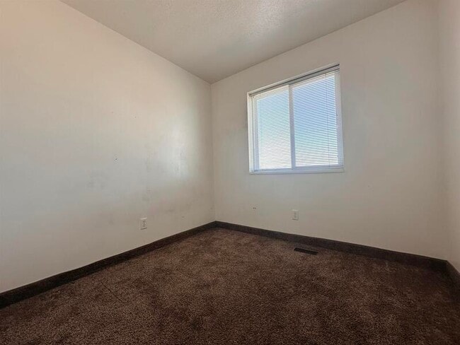 Building Photo - 15100 N 5400 W