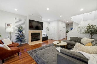 Building Photo - 1621 W Beach Ave