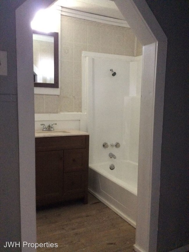 Building Photo - 4 br, 2 bath House - 1816 Magnolia