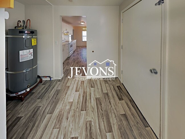 Building Photo - Pet-Friendly 3-Bedroom Home in Naches with Easy Access to Hwy 12