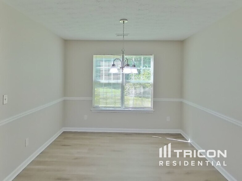 Building Photo - 1152 St Phillips Ct