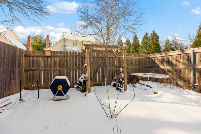 Building Photo - KC Home