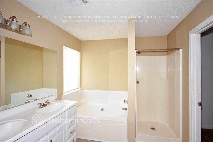 Building Photo - 108 Bugle Way