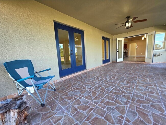 Building Photo - 1625 N Gator Cir