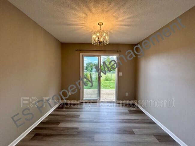 Building Photo - 5639 Dollar Run Ln