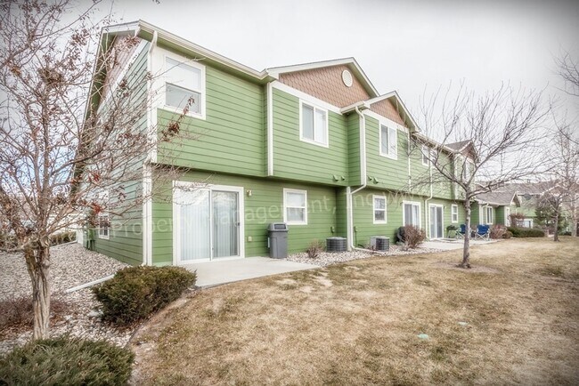 Building Photo - 802 Waterglen Dr