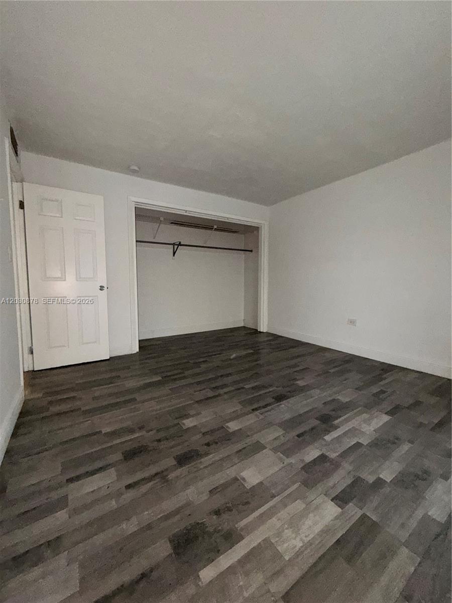 Building Photo - 7250 SW 94th Pl