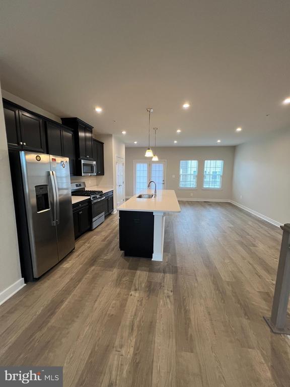 Building Photo - 1550 Adamson Wy