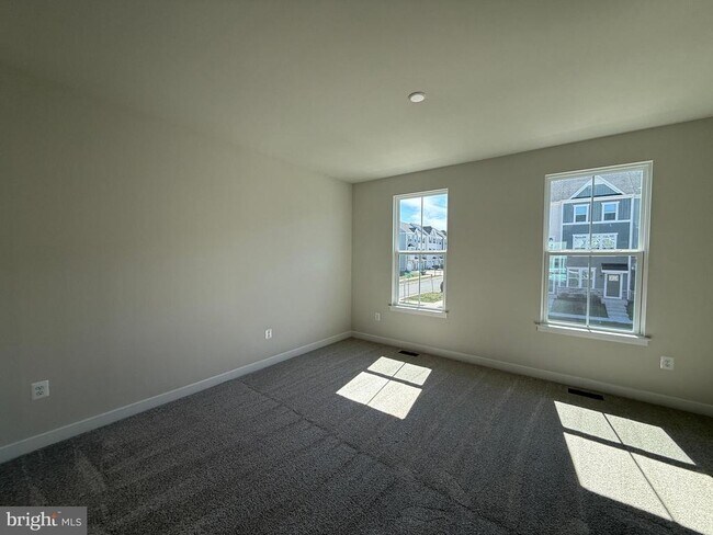 Building Photo - 4929 DUNHAVEN Dr