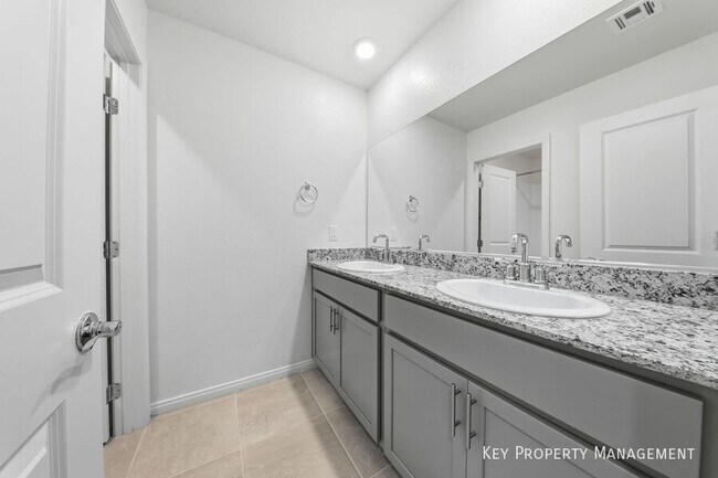 Building Photo - 4440 Bayley Skye Ave