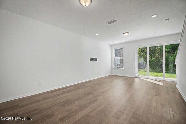 Building Photo - 61 Mellowood Ln